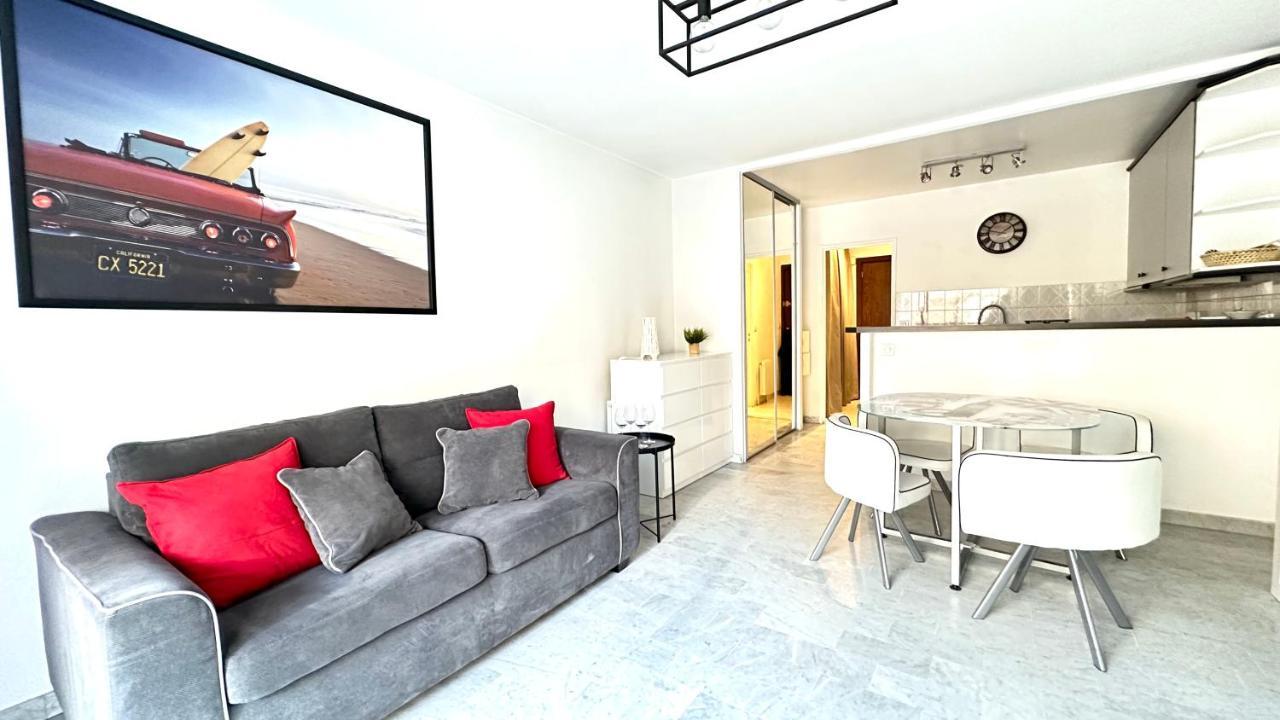 Beau Studio Centre Juan Les Pins A 300M Des Plages Antibes Bagian luar foto